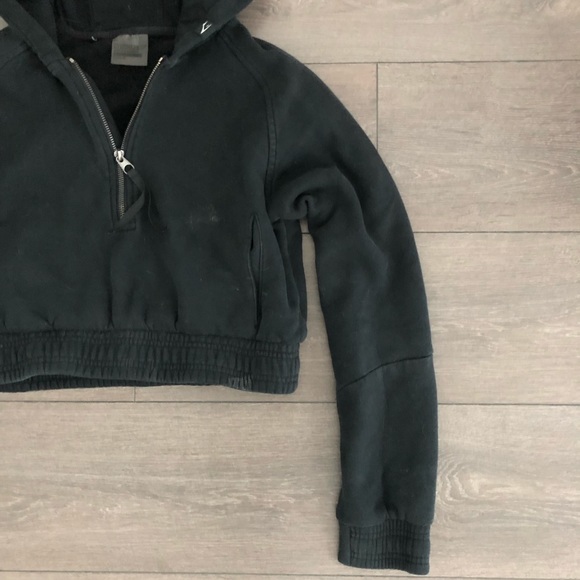 Gymshark cropped hoodie sweater top shirt Medium M yoga workout - Picture 3 of 7